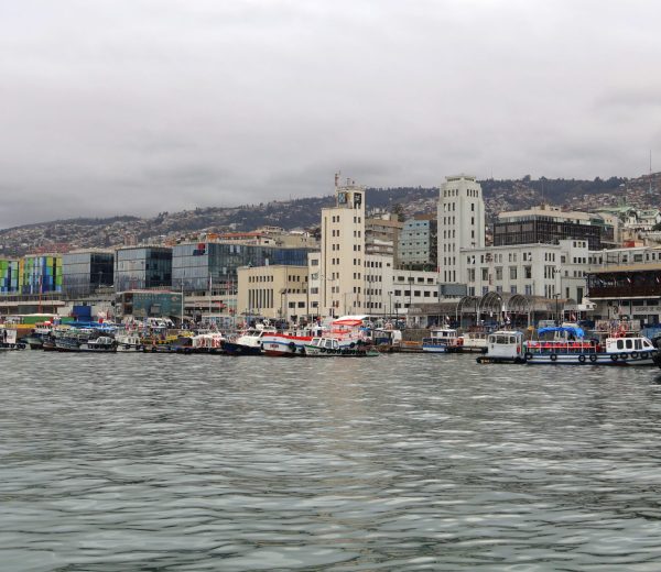 «Inician los trabajos para recuperar el edificio Astoreca en Barrio Puerto» en La Estrella de Valparaíso